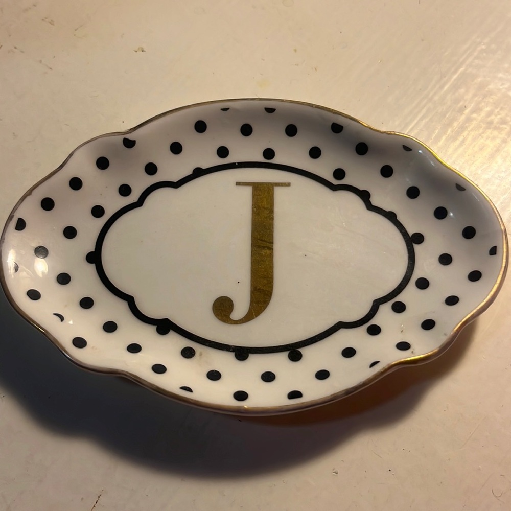 Tri-Coastal Design Letter J jewelry trinket dish